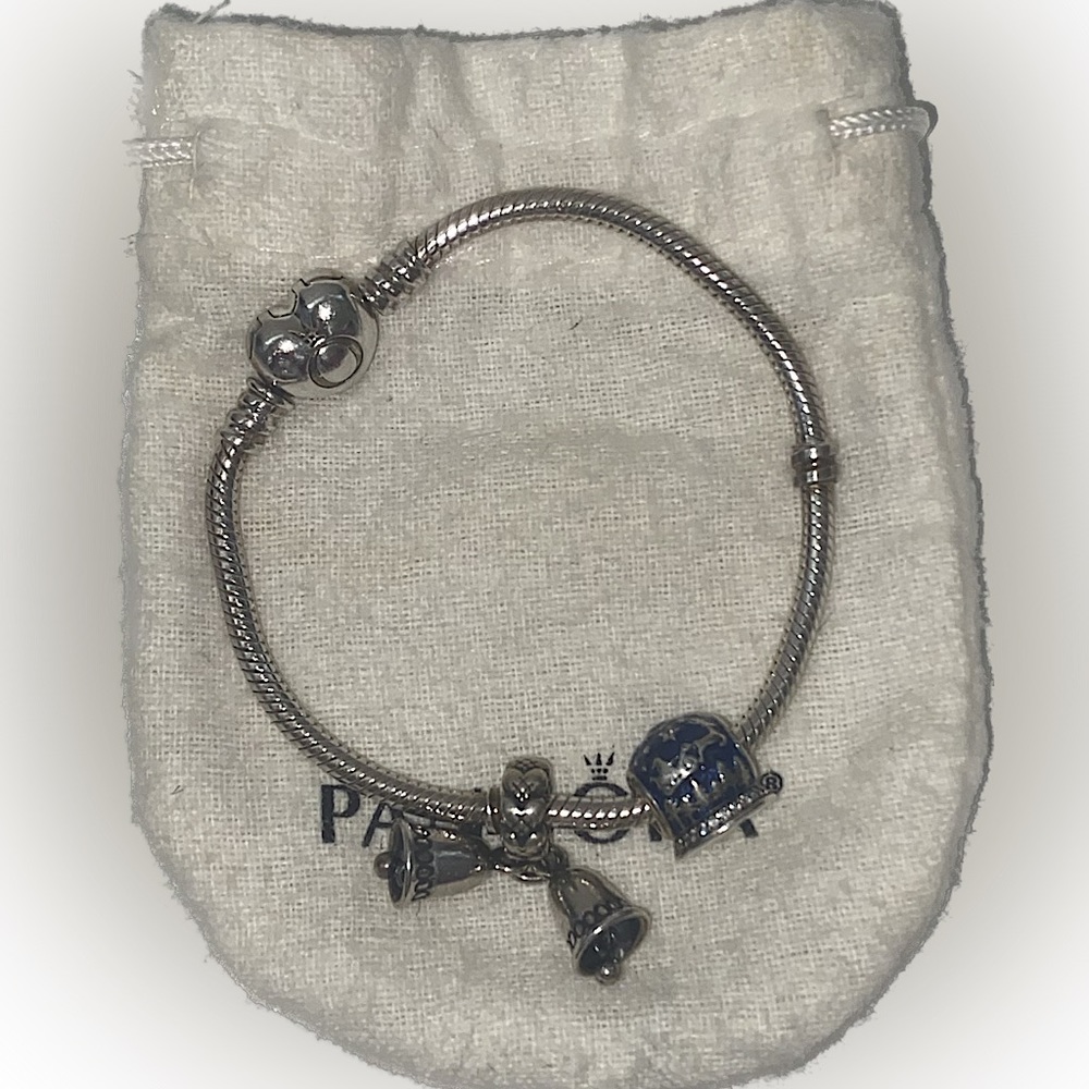 Pandora Moments Heart Clasp Snake Chain Bracelet (Sterling Silver)